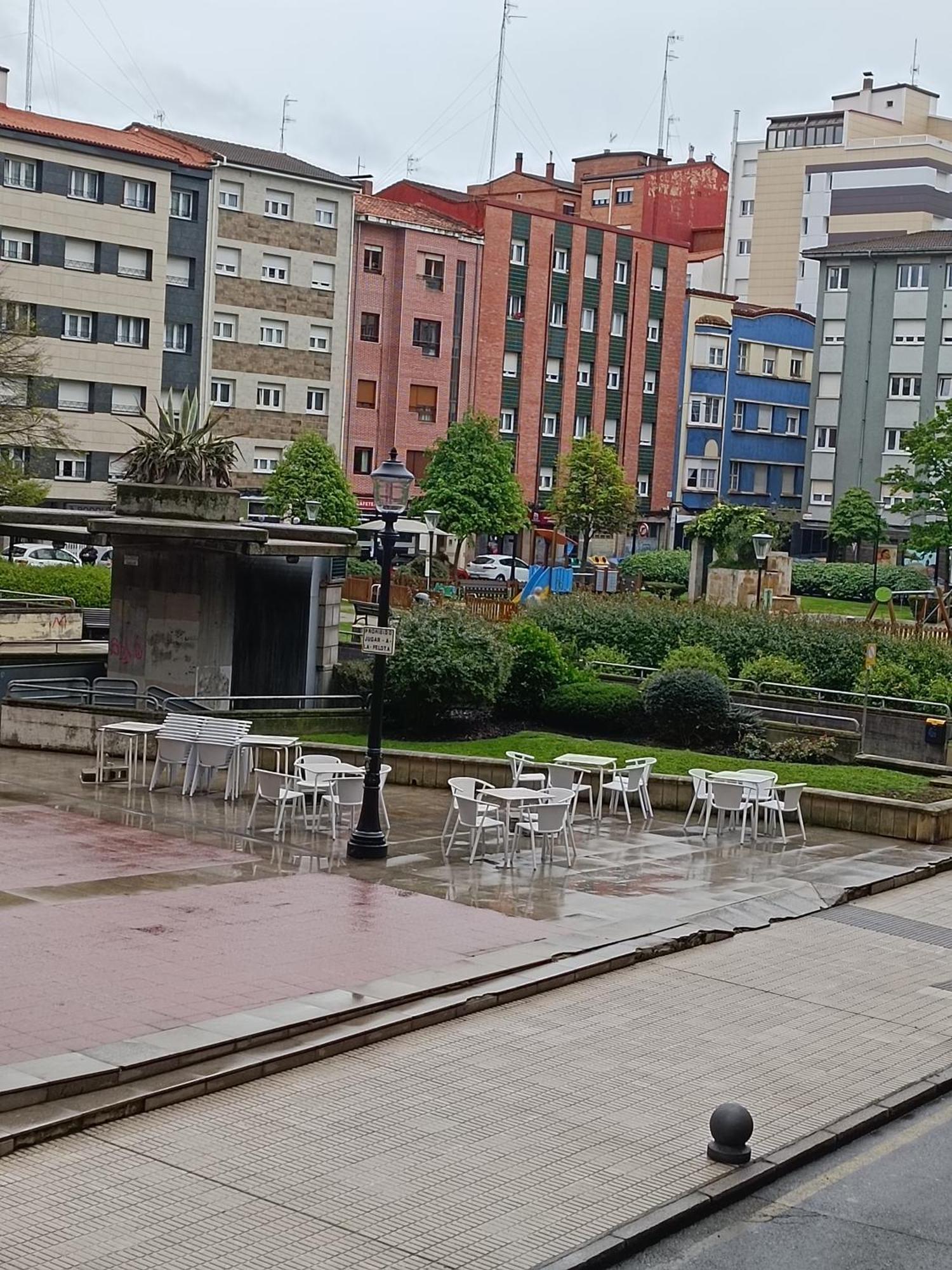 Como Una Casa De Campo En La Ciudad, Con Patio -Parking Gratis ヒホン エクステリア 写真